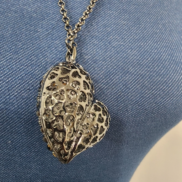 Large Black Puffy Heart with Crystals Pendant and Earrings Set New - Picture 5 of 9